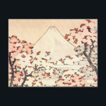 北斎山富士さくらんぼ花はがき ポストカード<br><div class="desc">北斎山富士さくらんぼはがき浮世絵 – 江戸時代の日本の風景。葛飾北斎は富士山の美しさで有名。山の花を通して見るさくらんぼ富士は、有名な山で最も豪華なレンダリングの一つ日本のです。作品には、山の花を咲かせるピンクの枝の間に、雪に覆われたさくらんぼ「富士」が描かれています。北斎のファン、さくらんぼの花画、山の富士、芸術日本のの美作。</div>