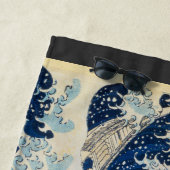 北斎素晴らしによる神奈川の波 ビーチタオル (インサイチュ)