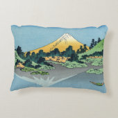 北斎 – 山富士河口湖で反射 アクセントクッション (裏面)