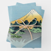 北斎 – 山富士河口湖で反射 ラッピングペーパーシート (インサイチュ)