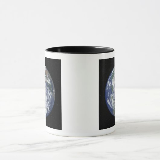 北極を中心とした完全に照らされた地球 マグカップ (中央)