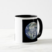 北極を中心とした完全に照らされた地球 マグカップ (正面右)
