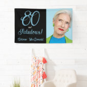 北極ブルー エイティ アンド ファビュラス 80歳の誕生日おめでとう 横断幕 (インサイチュ)