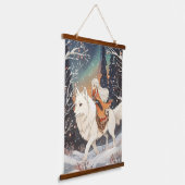 北極光の守護者 吊り下げ型タペストリー (傾斜あり)