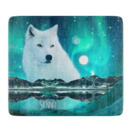 北極圏のオオカミと北極光を持つ幻想的な夜 カッティングボード