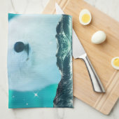 北極圏のオオカミと北極光を持つ幻想的な夜 キッチンタオル (四つ折り)