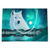 北極圏のオオカミと北極光を持つ幻想的な夜 ラージペーパーバッグ (正面)