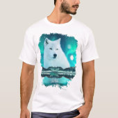 北極圏のオオカミと北極光を持つ幻想的な夜 Tシャツ (正面)