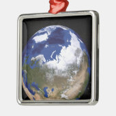北極圏を示す地球の眺め メタルオーナメント (左)