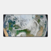 北極圏、ヨーロッパ、アジアを示す地球。 デスクマット (正面)