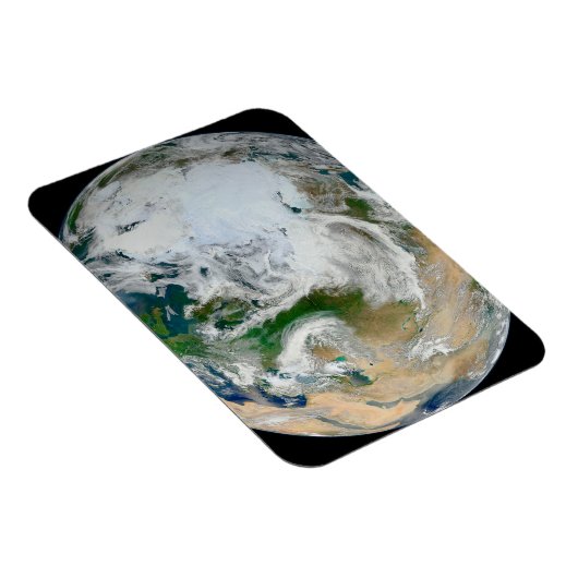 北極圏、ヨーロッパ、アジアを示す地球。 マグネット (右側)