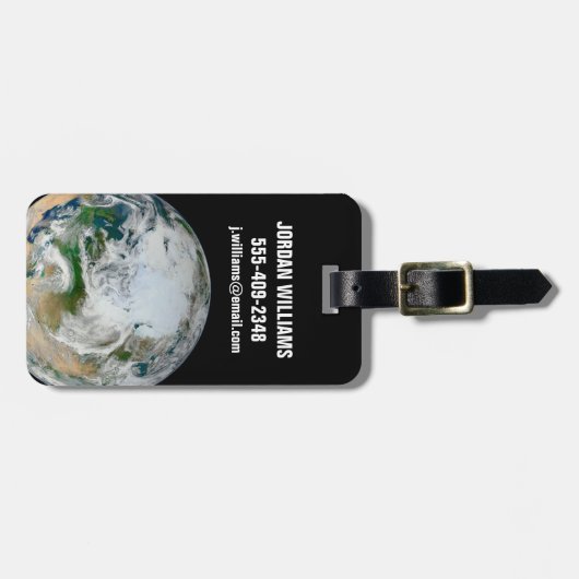 北極圏、ヨーロッパ、アジアを示す地球。 ラゲッジタグ (正面横)