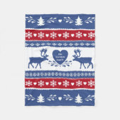 北欧のトナカイ、スノーフレーク、ハート、木柄 フリースブランケット (正面)