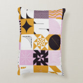 北欧の幾何学的:手書きのアートワーク。 アクセントクッション (裏面(縦))