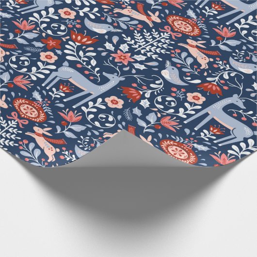 北欧の森林動物のクリスマス ラッピングペーパー (角)