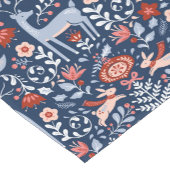 北欧の森林動物の青いパターン ショートテーブルランナー (コーナー)