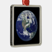 北米を中心とした完全に照らされた地球 メタルオーナメント (右)