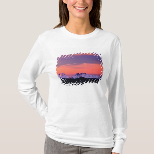 北米,アメリカ合衆国,オレゴン州,スリーシスターズ山 Tシャツ (正面)