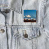 北米, アメリカ, アラスカ州. デナリのマッキンリー山 缶バッジ (インサイチュ)