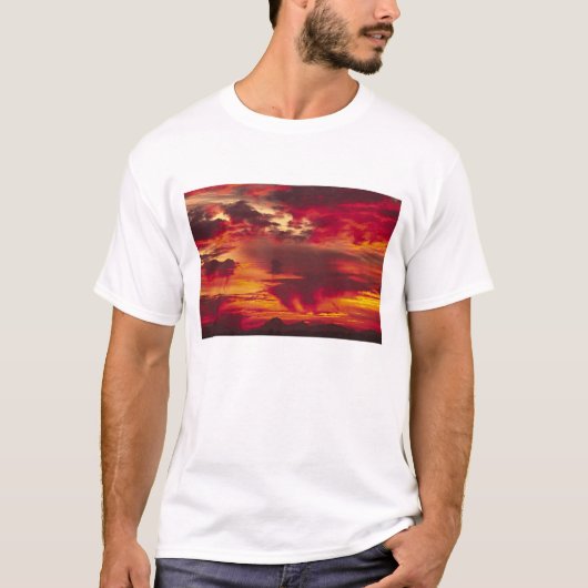 北米,アメリカ,ワシントン州,シアトル。日の出 Tシャツ (正面)