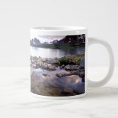 北米、カナダ、アルベルタ、ジャスパーナショナル ジャンボコーヒーマグカップ (右)