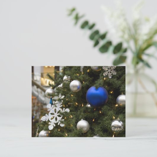 北米.ツリー上のクリスマスの装飾。 シーズンポストカード (スタンド正面)