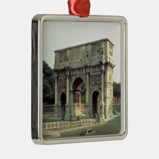 北西からのコンスタンチーヌのアーチ メタルオーナメント (右)