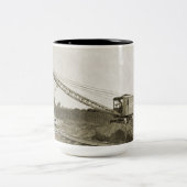 北西エンジニアリングクレーンショベルマグ早期 ツートーンマグカップ (中央)