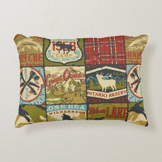 北領土の冒険記号とシンボルパッチュー アクセントクッション (正面)