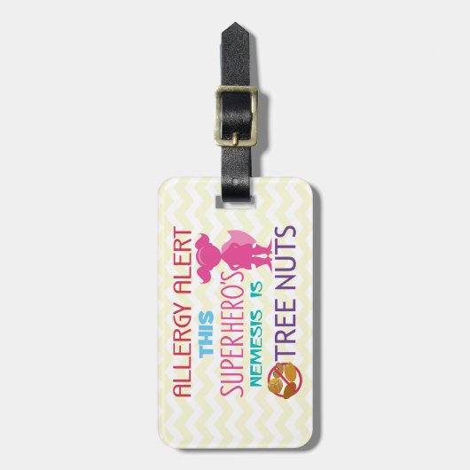 医学のキットのための木のナットのアレルギーのスーパーヒーロー警報 ラゲッジタグ (正面縦)