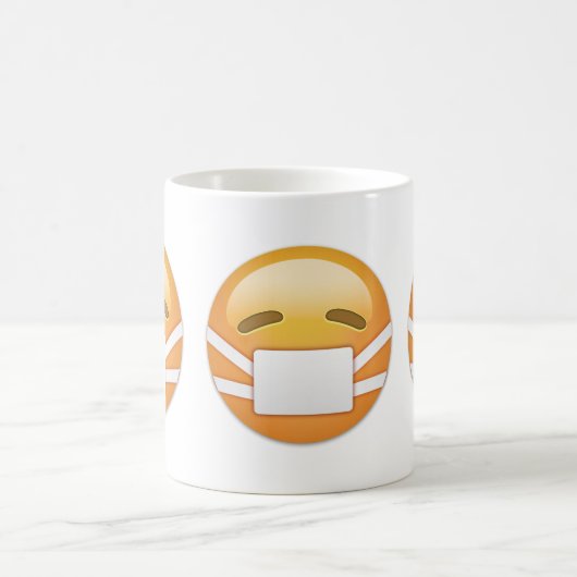 医学のマスクEmojiが付いている顔 コーヒーマグカップ (中央)