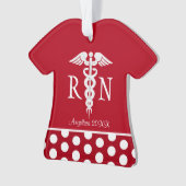医学公認看護師RNはカスタムな赤をごしごし洗います オーナメント (正面)