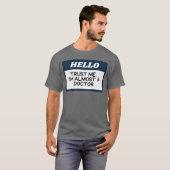 医学生のユーモアある少年 Tシャツ (正面フル)