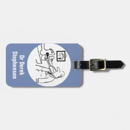 医師おもしろいが聴診器で足をチェック ラゲッジタグ