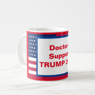 医師がトランプ2024をサポート コーヒーマグカップ