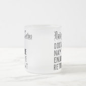 医師の退職手当 フロストグラスマグカップ (中央)