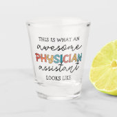 医師補おもしろい助素晴らしPAギフト ショットグラス (正面)