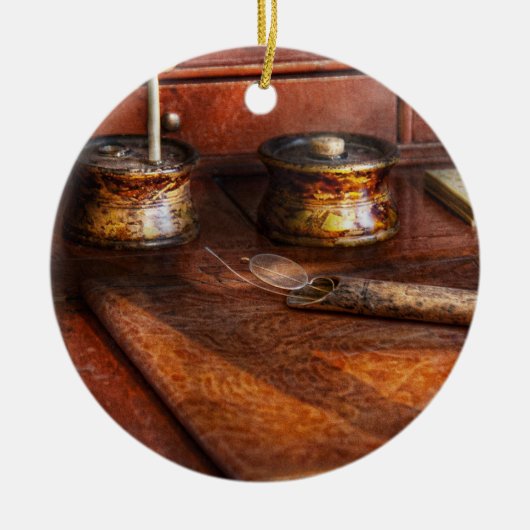 医師 – 眼科医 – 私は私の眼鏡読が必要 セラミックオーナメント (正面)