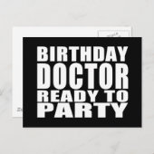 医師：誕生日医師パーティー準備完了 インビテーションポストカード (正面/裏面)