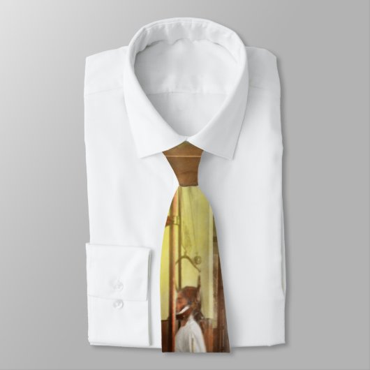 医師 – Aトラクションへようこそ ネクタイ (タイ)