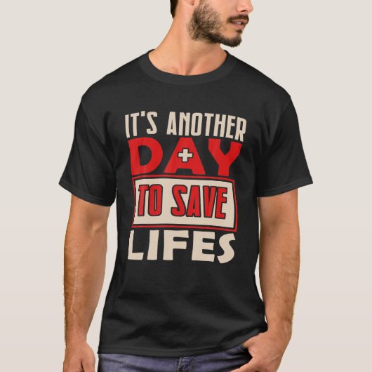 医療ナースを横断して救いくのはもう一日だ Tシャツ (正面)