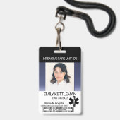 医療現場の写真バッジ – ダークブルー バッジ (正面（ネックストラップ付）)