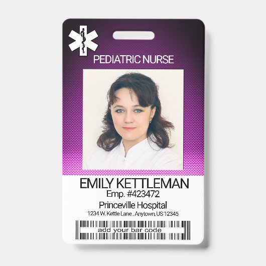 医療現場の写真 – 小児ナース – 紫 バッジ (正面)