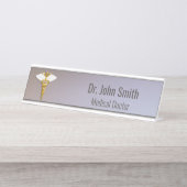 医療用エレガント金ゴールドの白い翼 デスクネームプレート (正面)