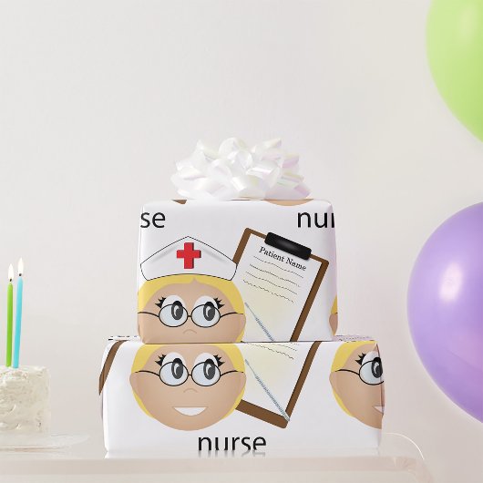 医療用クリップボードと温度計を使用したナース ラッピングペーパー