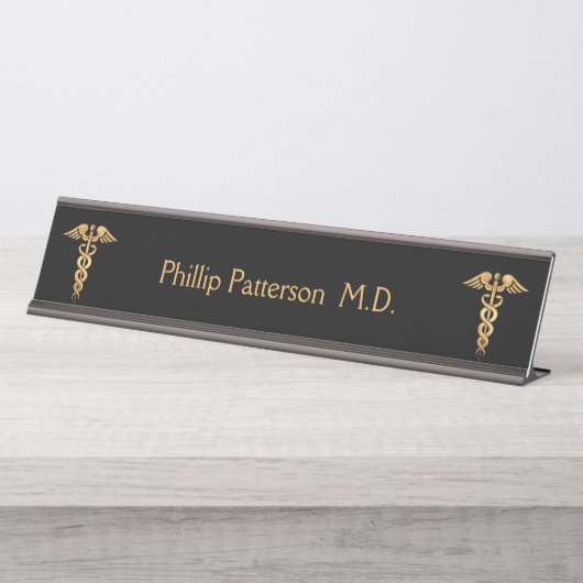 医者かナースの黒および金ゴールド デスクネームプレート (正面)