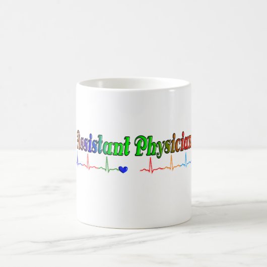 医者の補助ギフトのTシャツおよび多く コーヒーマグカップ (中央)