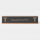 医者またはナースのばら色の金ゴールド デスクネームプレート (正面)