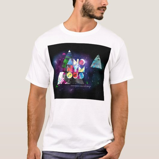 匿名のピラミッド色 Tシャツ (正面)