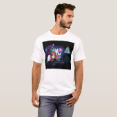 匿名のピラミッド色 Tシャツ (正面フル)